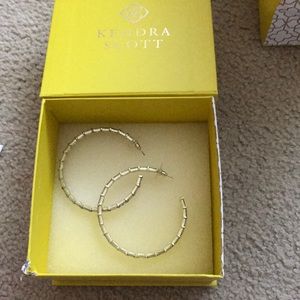 Kendra Scott Gold Thora earrings